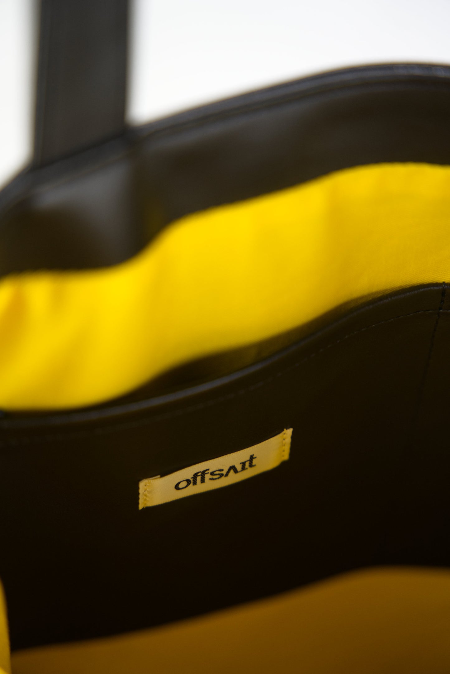 VOID Tote Bag in Cactus Leather